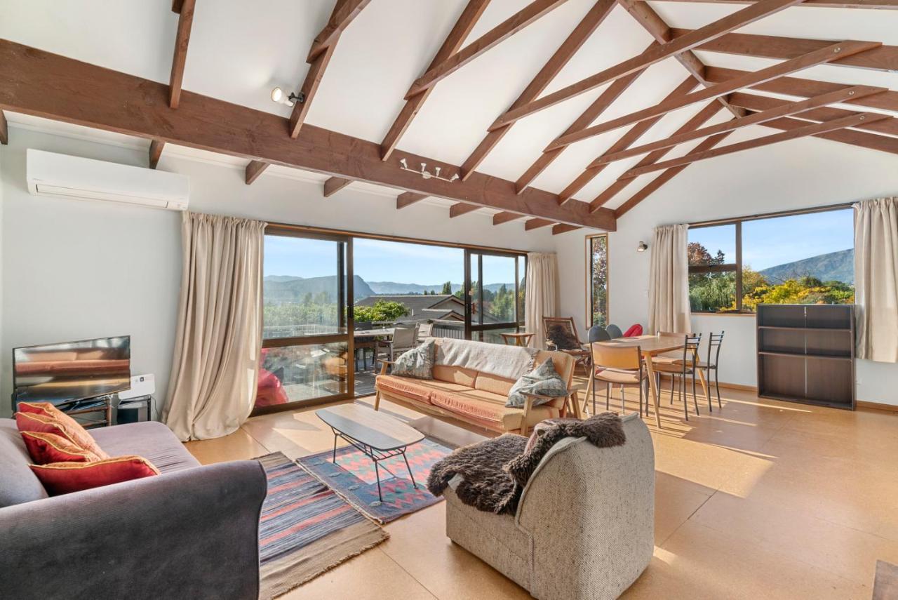 Goodall Crib - Wanaka Holiday Home Buitenkant foto